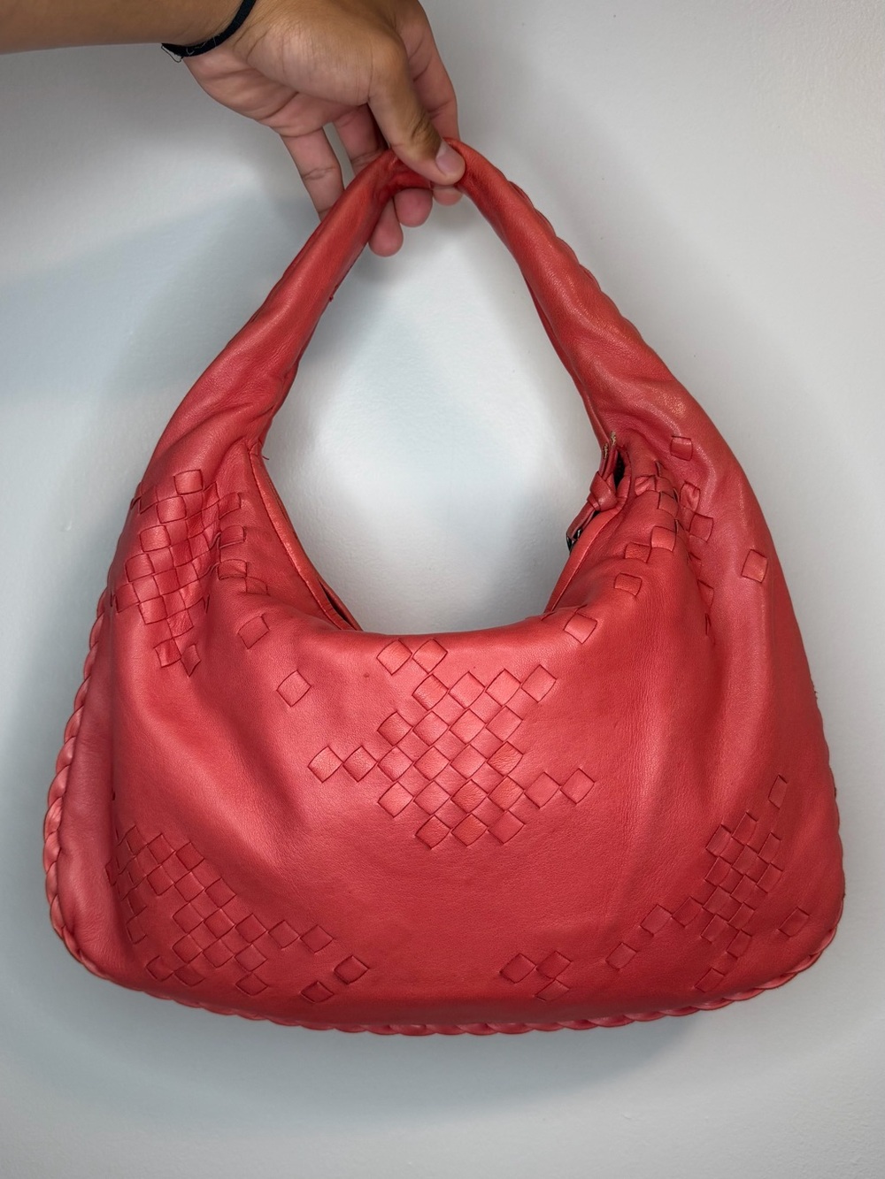 Bottega Veneta Intrecciato Pink
Nappa Medium Leather Hobo